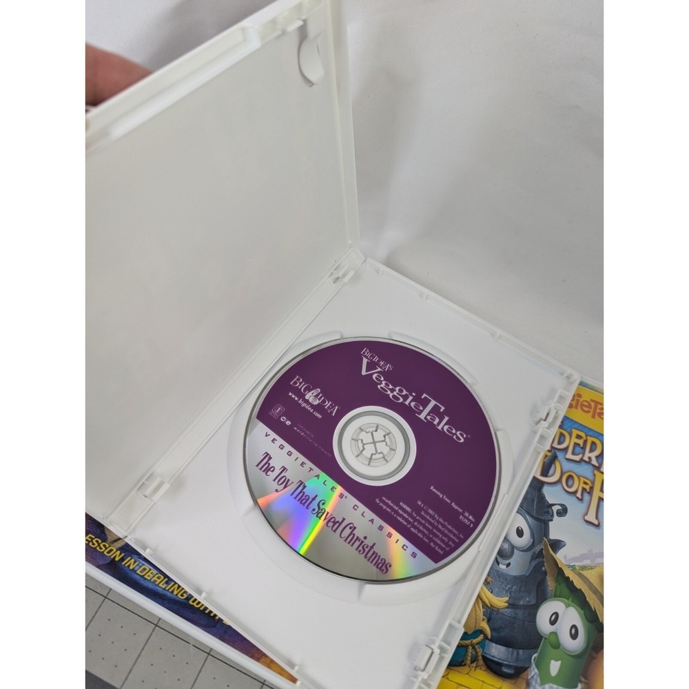 Veggie Tales DVD‎ Lot Toy Saved Christmas Minnesota Cuke Wizard of Ha's - Picture 5 of 7